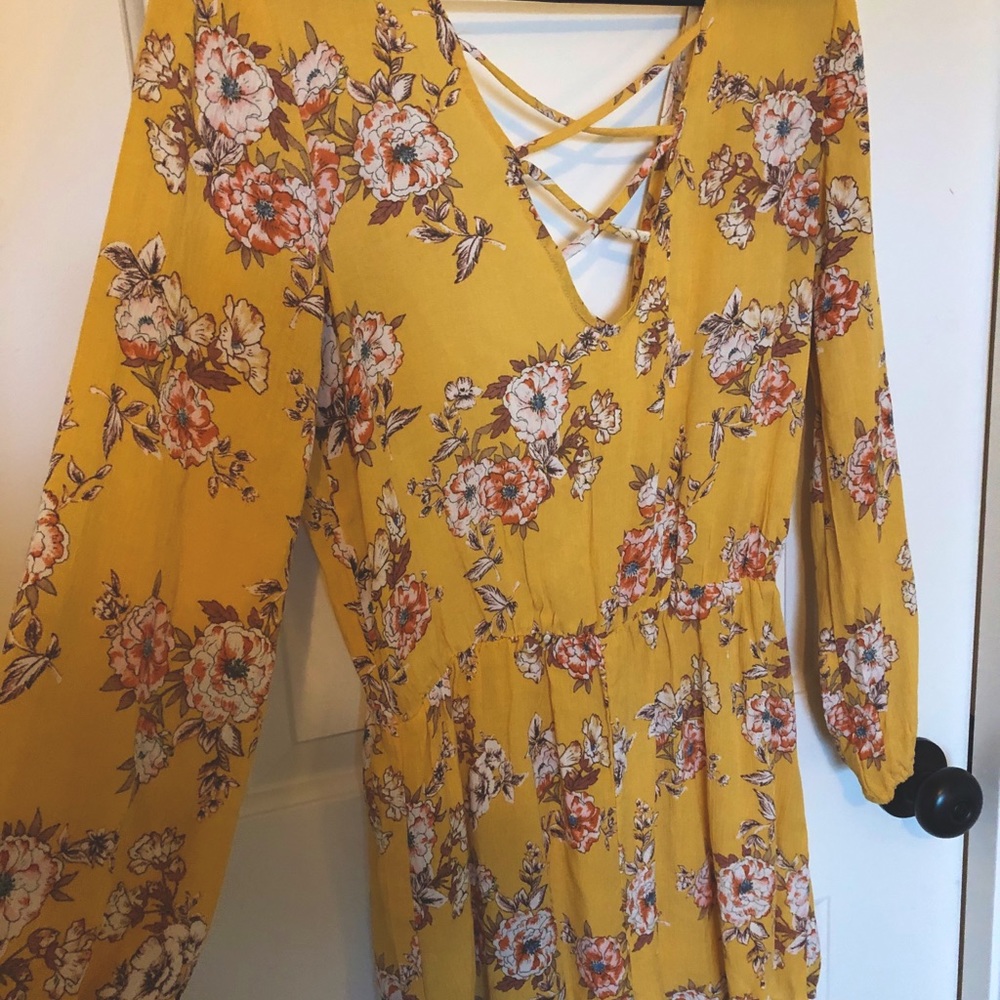 Long sleeve yellow romper